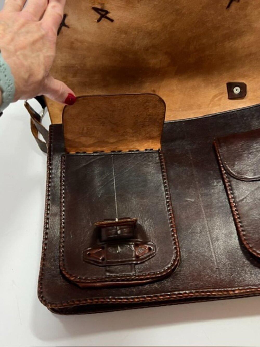 Hand-crafted Hand-tooled leather briefcase messenger workbag - Picture 8 of 12